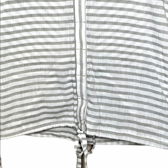 Mountain Hardwear Long sleeve V Neck Top - Picture 4 of 7